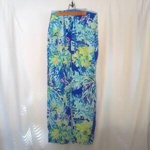 Lilly Pulitzer linen galley pants. Size 2 Beautiful blues green pink and white.